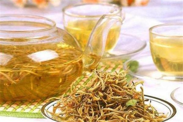 鱼腥草能天天泡水喝吗 鱼腥草天天喝有害吗 鱼腥草能天天泡水喝吗 鱼腥草天天喝有害吗