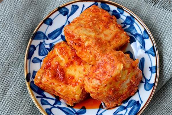 腐乳长霉了还能吃吗 豆腐乳长白霉怎么办