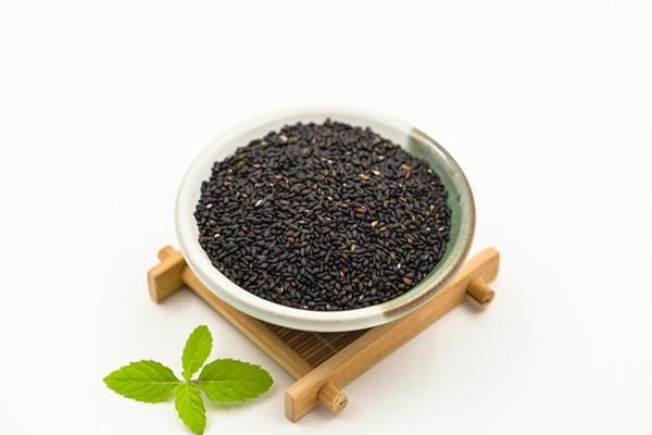 黑芝麻清洗会掉色吗 黑芝麻怎么看染没染色 黑芝麻清洗会掉色吗 黑芝麻怎么看染没染色