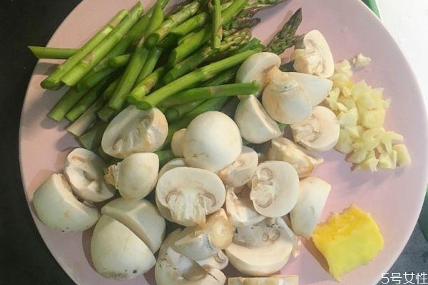 口蘑能和鸡蛋一起吃吗 营养又美味 口蘑能和鸡蛋一起吃吗 营养又美味