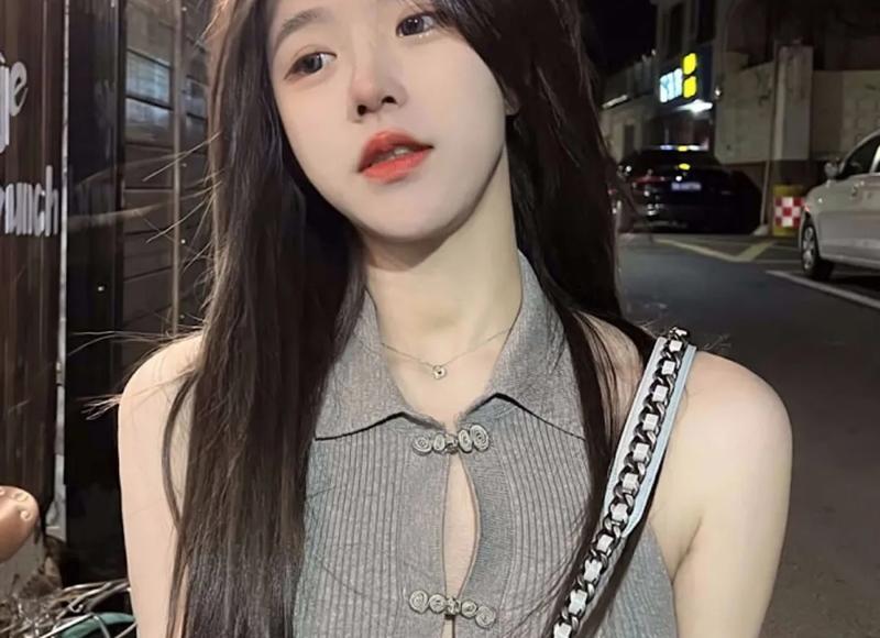 河南姑娘刘雪华：不顾反对嫁黑人，新婚当天得知老公是奥巴马弟弟