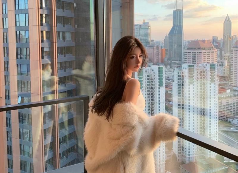 陌生不认识的女人喜欢你的表现(一个不认识的男人喜欢你的表现)