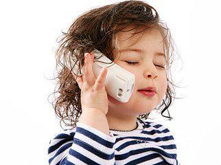 幼儿当街被陌生男拖走,哥哥拽回,对于人贩子我们到底应该怎么办?