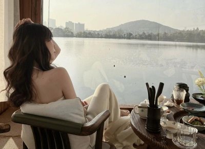 ​在接吻时候，女人若是有这5个条件，说明并未动情