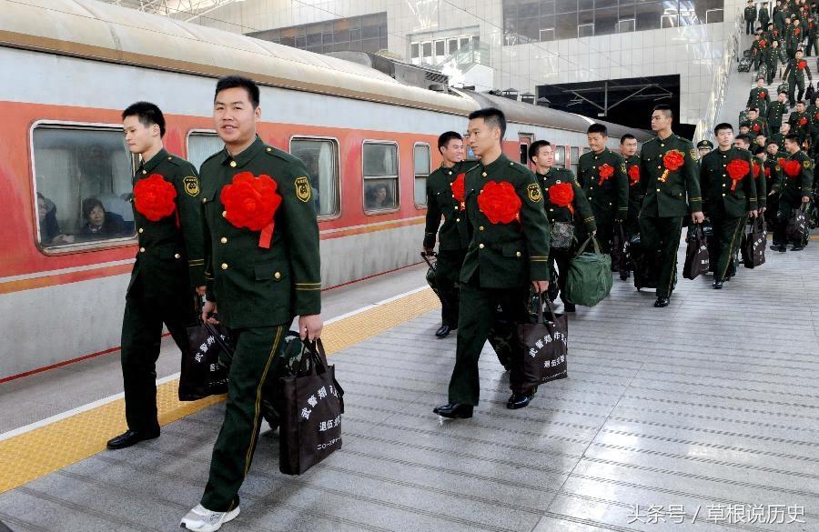 10张老兵退伍时的照片，每一张都令人潸然泪下！