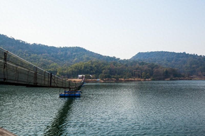 石燕湖，湖南省首家野生动物园，长沙人最受欢迎的十佳旅游景区