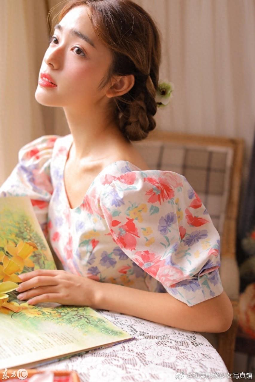 猜谜：天鹅湖边鸟飞绝，良无一点双人行