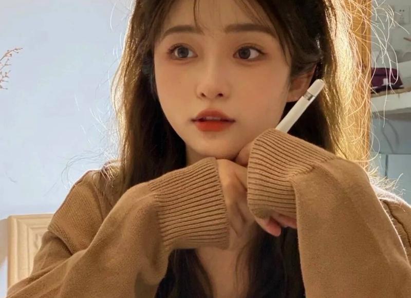 表白说说评论（美女唱歌说说）