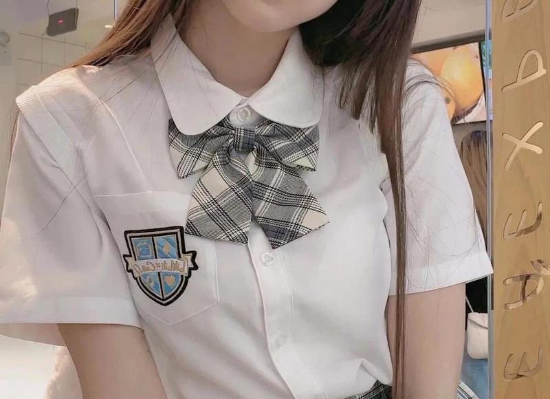 伴娘发型（中式婚礼伴娘发型）