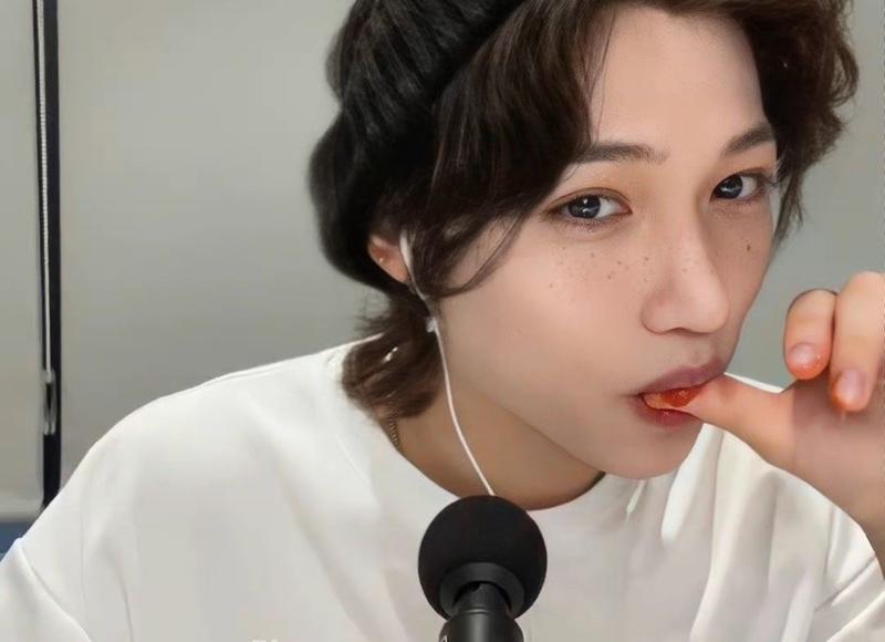 男朋友总是吃我的奶奶才睡得着 男朋友总是吃我的奶奶才睡得着