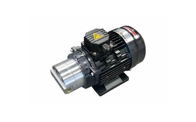 男生为什么喜欢蹭女朋友的脸? 男生为什么喜欢蹭女朋友的脸?