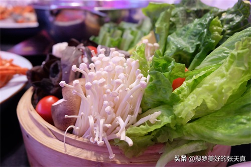 数九寒天 沈阳城的冰宫建好了 零下二十度的室外吃火锅冷不冷