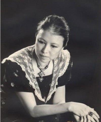 作家三毛罕见组照,最早的逃学少女和最成功的文艺青年