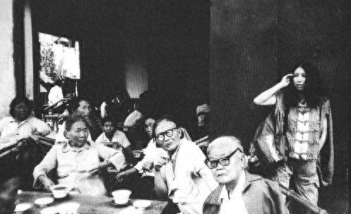 作家三毛罕见组照,最早的逃学少女和最成功的文艺青年