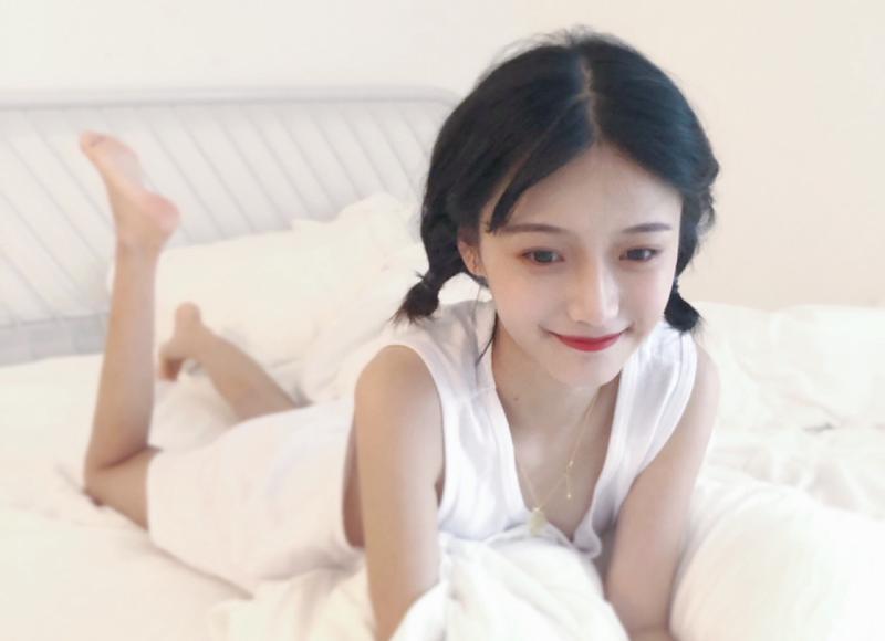 水瓶座男生在爱情中的表现和特点分析 水瓶座男生在爱情中的表现和特点分析