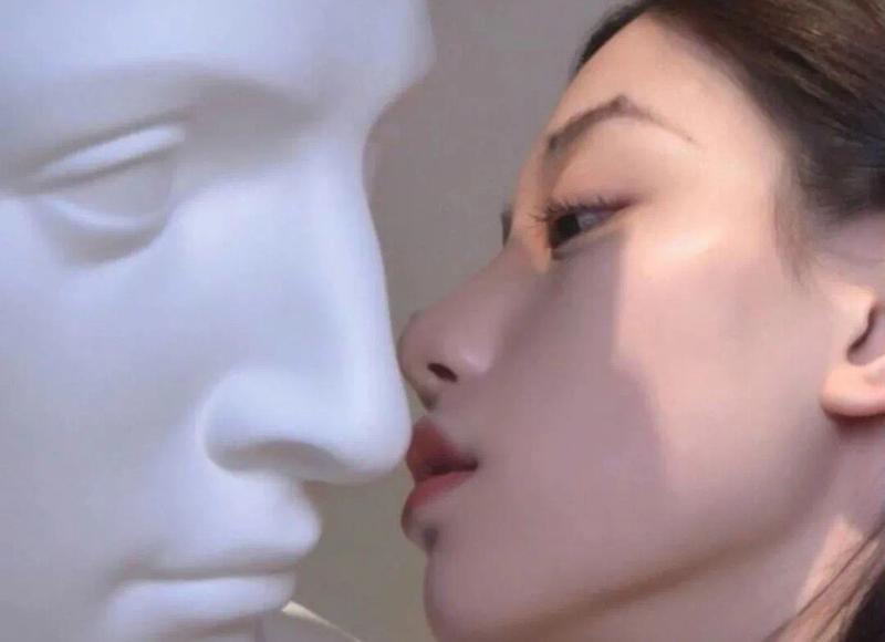 会主动接近你 和天蝎座男生约会注意什么