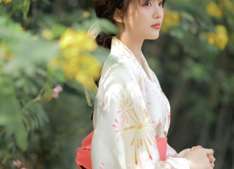 社交圈小的男生怎么找女朋友，社交圈窄怎么找男朋友