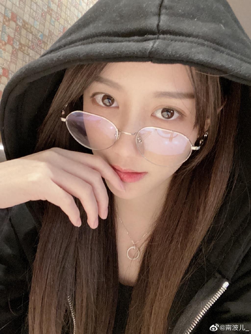 南波儿，斗鱼直播平台签约主播