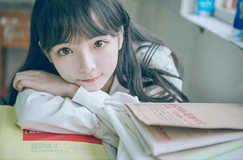 第一次和女生见面需要送礼物吗?送什么好