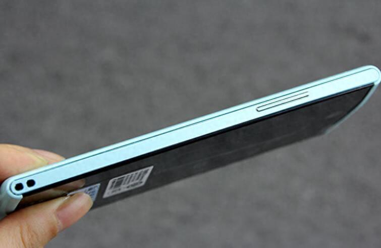 美图M2一款专注于美颜的拍照手机