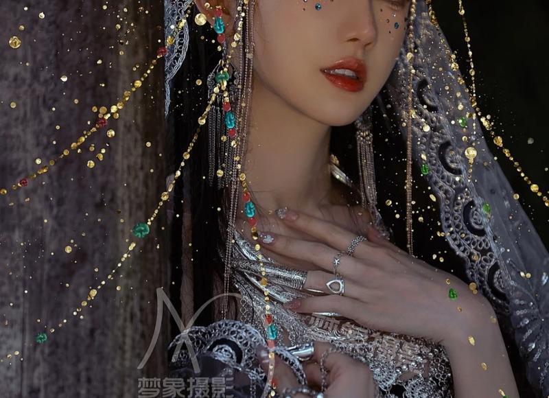 微信聊天时女生对你有好感的表现(男同事对女生有好感的表现)