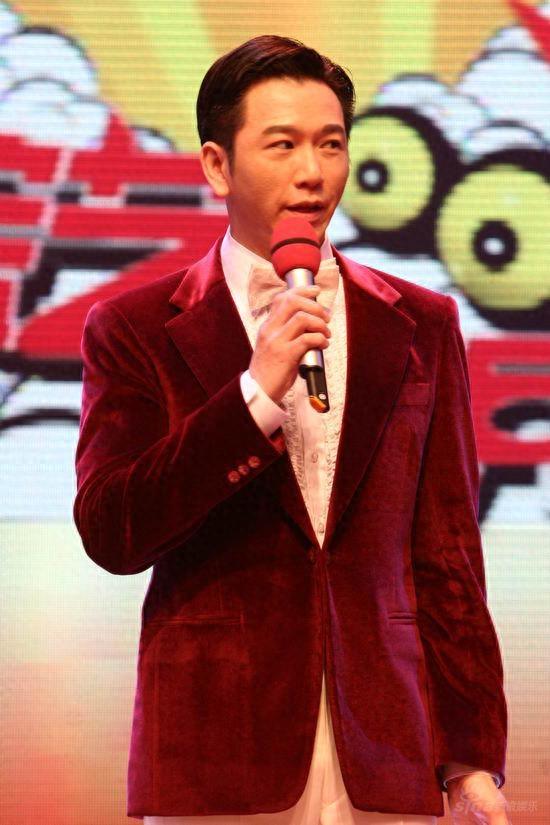 温兆伦,1964年11月18日生于中国香港,祖籍广东省中山市,香港影视男演员,歌手