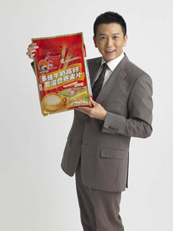 温兆伦,1964年11月18日生于中国香港,祖籍广东省中山市,香港影视男演员,歌手