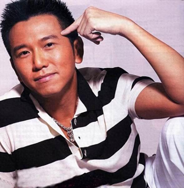 温兆伦,1964年11月18日生于中国香港,祖籍广东省中山市,香港影视男演员,歌手