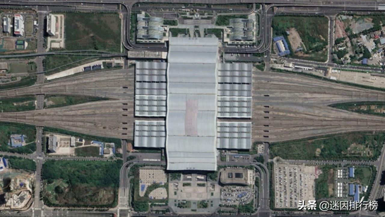 航拍高铁G77次(武汉-深圳北)各车站,途经长沙、广州