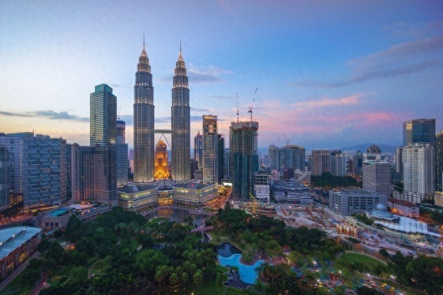 马来西亚的首都(马来西亚的首都是哪个城市?)