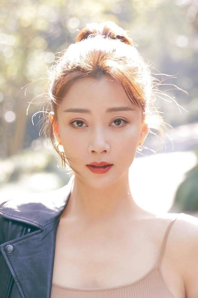 殷桃现任老公孙东海(殷桃夜会神秘男被疑新恋情)