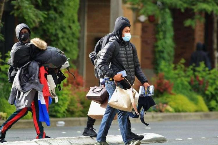 为什么扫码支付在外国不流行「为什么只有中国人爱扫码支付发达国家却无人问津」