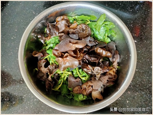 田七菜怎么做好吃（夏季必备田七菜做法教程）