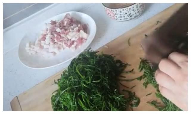 这种生长在海滩的野菜，人们称之“黄须菜”，味道鲜美维C高！