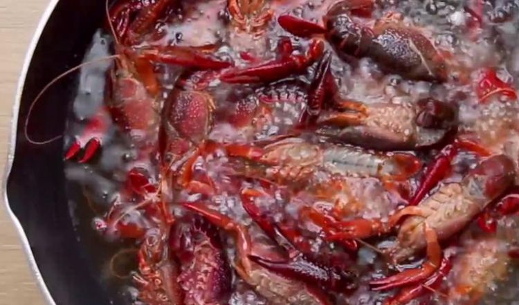 炸过龙虾的油变臭了还能用吗