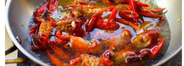 炸小龙虾的油怎么处理,炸了小龙虾的油怎么办图1