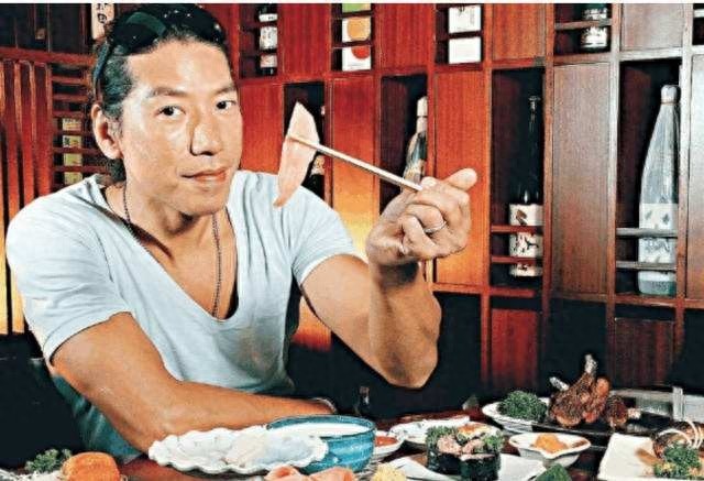 张耀扬：将反派演绎到极致的男人，隔着屏幕都让人害怕的乌鸦哥