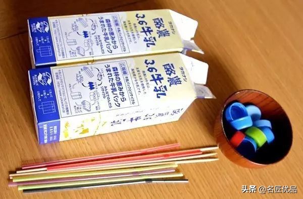 牛奶盒手工制作小动物（废弃牛奶盒的创意手工大全）