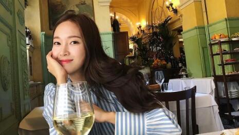 用优惠券请女朋友吃饭可以吗