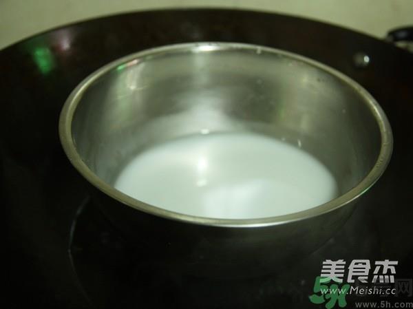 水晶月饼用的什么粉?水晶月饼的做法及配方 水晶月饼用的什么粉?水晶月饼的做法及配方