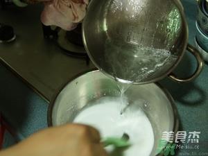 水晶月饼用的什么粉?水晶月饼的做法及配方 水晶月饼用的什么粉?水晶月饼的做法及配方