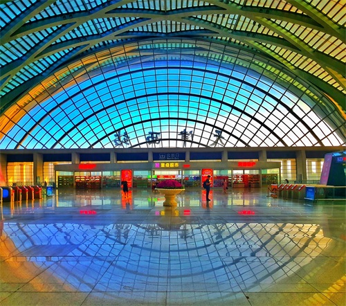 航拍天津西站，始建于清宣统元年，半圆拱形如山洞