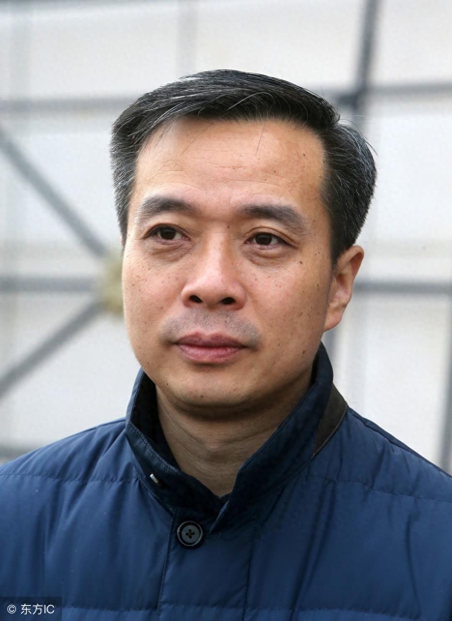 著名文化学者:康震