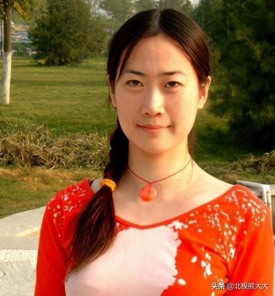 芙蓉姐姐 个人简介（芙蓉姐姐蜕变记）(6)