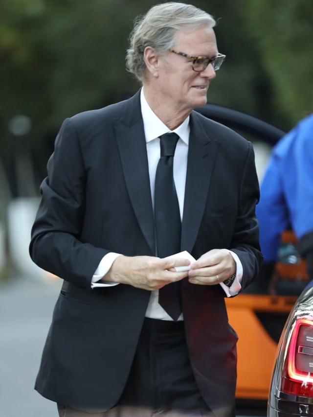 希尔顿家族两位名媛(名媛帕里斯希尔顿大婚)(6)