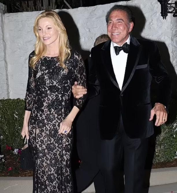 希尔顿家族两位名媛(名媛帕里斯希尔顿大婚)(14)