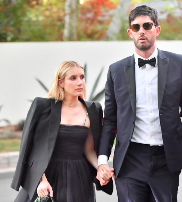 希尔顿家族两位名媛(名媛帕里斯希尔顿大婚)(10)