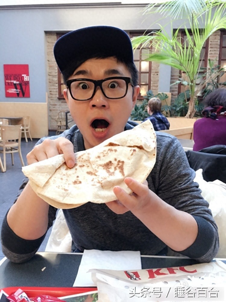 大鹏媳妇张文露一看就是能踏实过日子的，女儿长得像大鹏