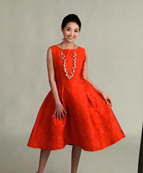 演《西游记》红孩儿走红，曾被袁咏仪横刀夺爱，如今生活幸福美满