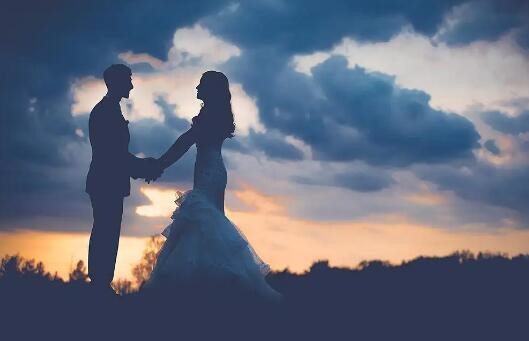 女朋友觉得订婚太早了怎么办